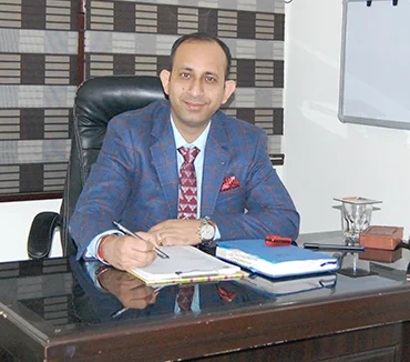 dr-paramjeet-best-male-psychiatrist-in-delhi